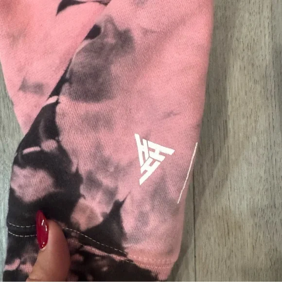 Hypland Hunter x Hunter Pink And Black Hisoka Spade Hoodie - Medium - Picture 6 of 6